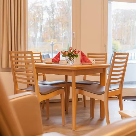 Ostseebad, Sellin, Ruegen, Villa Odin شقة Sellin (Rugen)